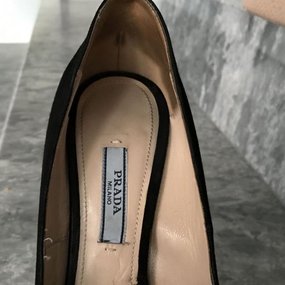 Worn once PRADA black suede heels - Picture 5 of 10